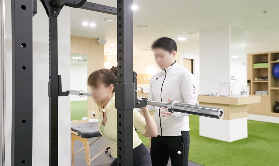 헬스장 이미지